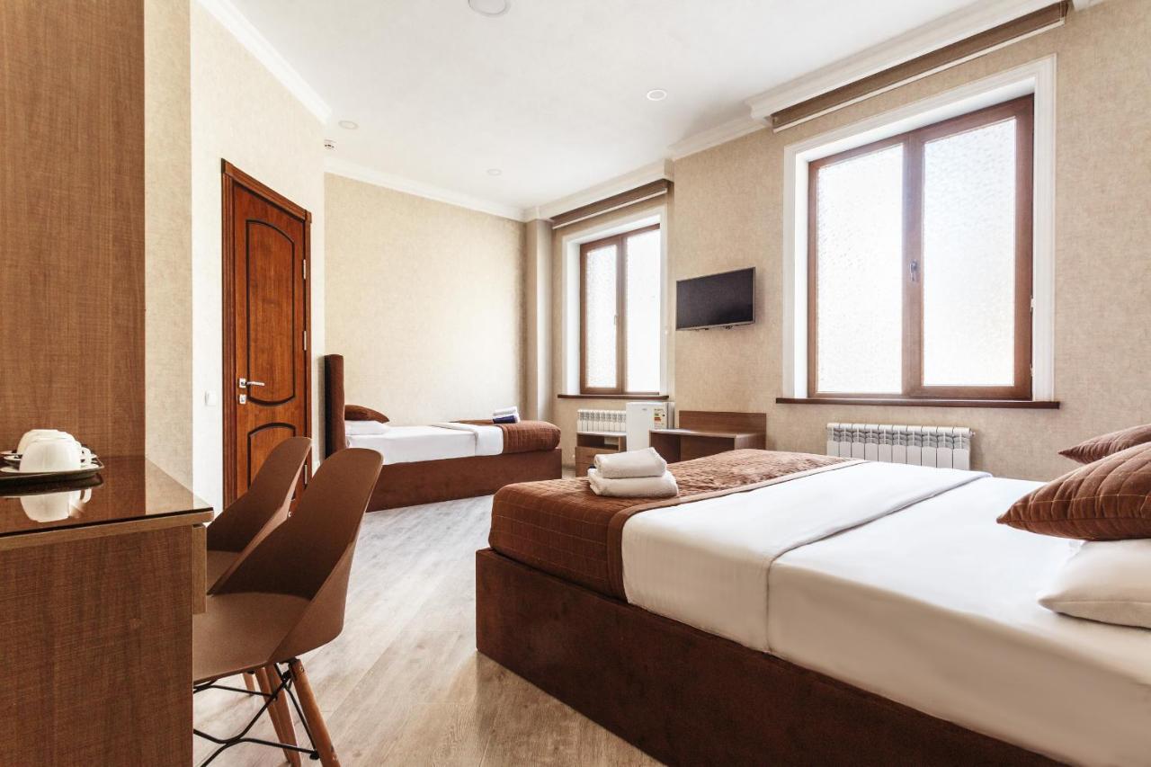 ELDI Hotel Tasjkent Buitenkant foto